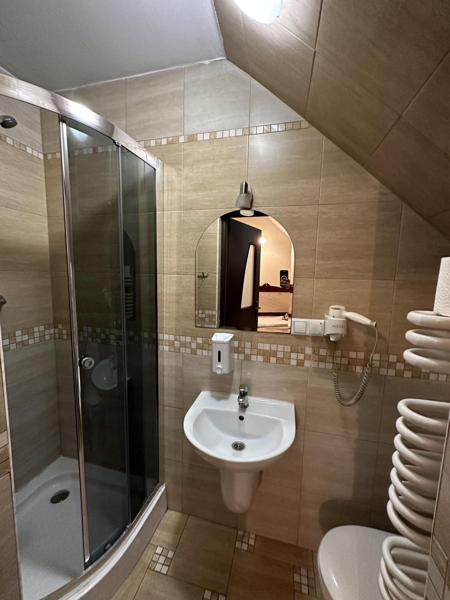 Palac Tarnowskich Hotel & Restauracja & Spa Ostrowiec Swietokrzyski Bagian luar foto
