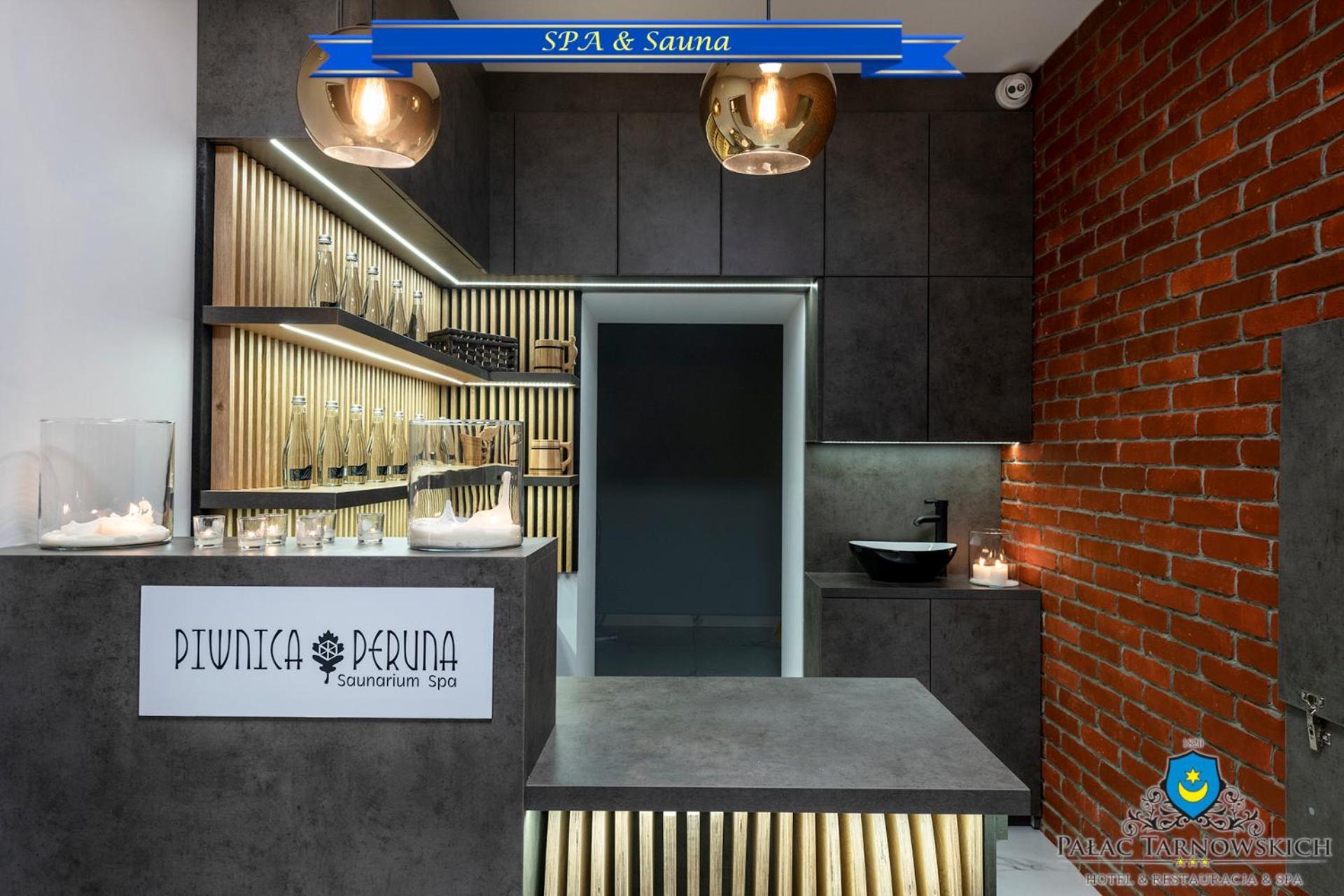 Palac Tarnowskich Hotel & Restauracja & Spa Ostrowiec Swietokrzyski Bagian luar foto